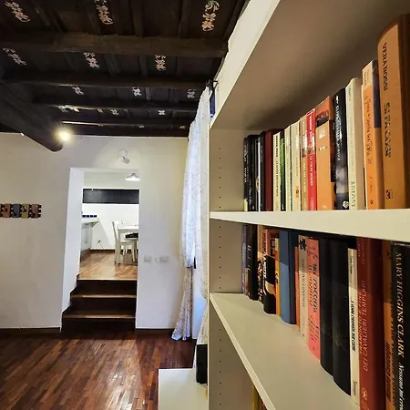 Vicolo Del Borgo Apartment