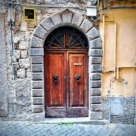 Vicolo Del Borgo Apartment Viterbo